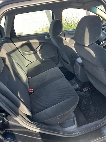 сият толедо: Ford Focus: 2007 г., 2 л, Механика, Бензин, Универсал — 7