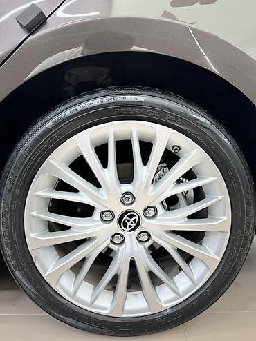болта: Toyota Camry: 2018 г., 2.5 л, Автомат, Бензин, Седан — 6