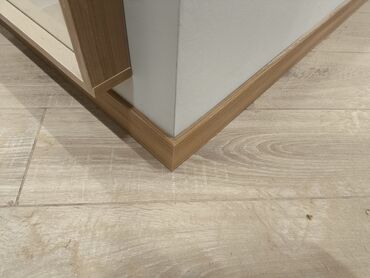 Напольные работы: Укладка пола, Укладка теплого пола, Монтаж напольных плинтусов | Паркетная доска, Наливные полы, Кварц-винил Больше 6 лет опыта — 27