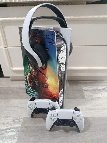 usb type c: Sony PlayStation 5 modelidi Özm evdə istifadə etmişəm, təmirdə olmayıb