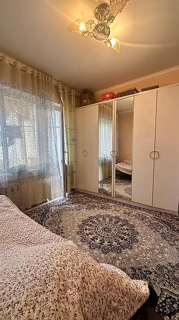 возле гор: 2 комнаты, 52 м², 105 серия, 1 этаж — 4