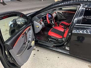 mersedes manitor: Hyundai Elantra – anbiyans ışğ ayaq altı ruçka yeri stakan yeri var — 2