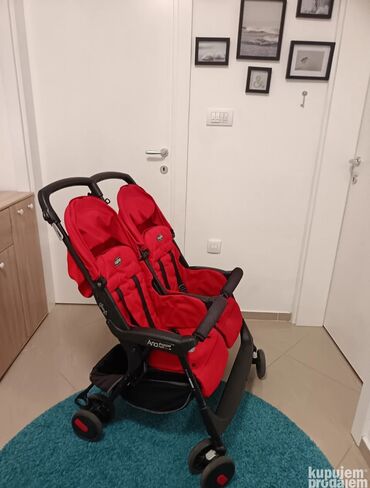 nosiljka za bebe cena: Kolica za blizance, u oblicnom stanju malo koriscena uz kolica se