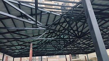metal fermalar: Metalkonstruksiya karkaslı dam örtüyü və çərçivə sistemi - Tətbiq — 1