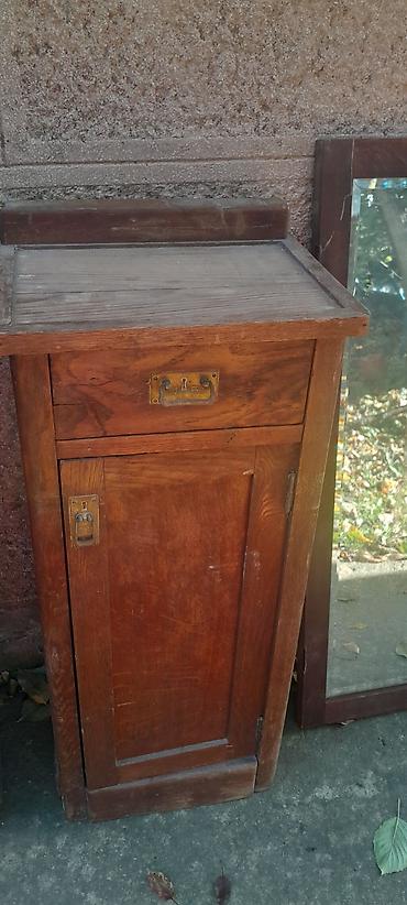 Komode: Drvene noćne komode – set od 2 komada + 2 ogledala u drvenim ramovima — 7