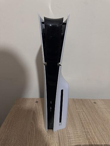 ps4 прошитая: Sony ps 5 slim + fc27 + 600 игр на год. Взял - приступил к игре — 7