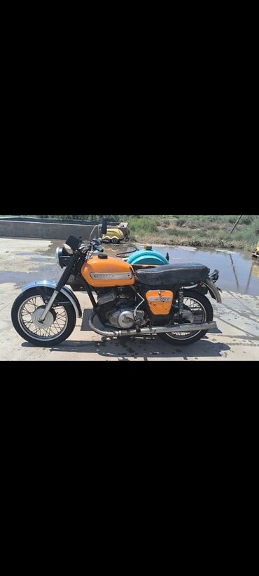 Motosikletlər: Ij 300 sm3