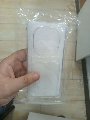 Adapterlər: Şəffaf silikon telefon qabı Poco x7 - Material: yumşaq, çevik və