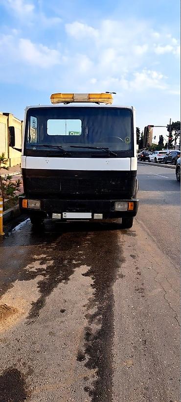 yuk qaldırıcı qurğular: Evakuator (avtomobildaşıyan) yük maşını Mersedes 814 6 təzə təkər - — 1