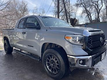 Toyota Тундра: 2019 г., 4.6 л, Автомат, Бензин, Пикап — 2