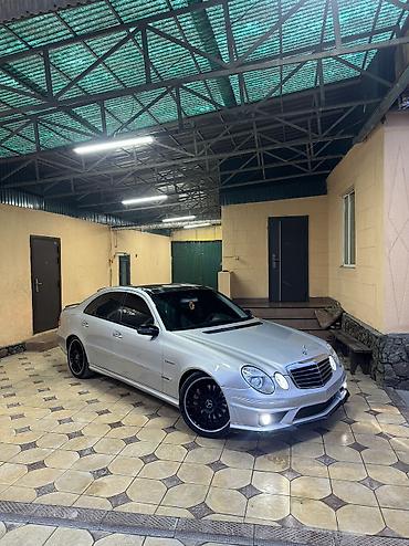 Mercedes-Benz: Mercedes-Benz E-Class: 2003 г., 5 л, Автомат, Бензин, Седан — 2