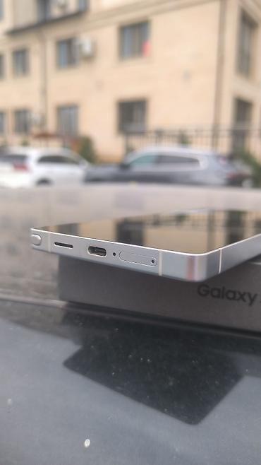 ram 32: Samsung Galaxy S25 Ultra, Б/у, 512 ГБ, цвет - Черный, 2 SIM — 3