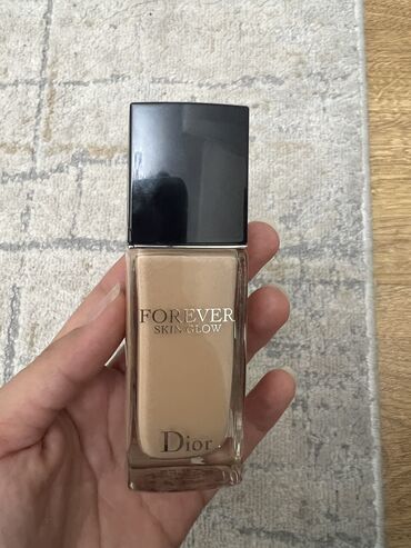 Косметика: Тональный Dior forever skin glow . Оттенок 1N . 70 % есть. Покупала за