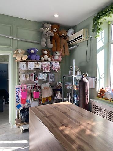 продажа магазина цветов: 🌸 Продаётся действующий цветочный магазин 🌸 📍 Адрес: ул. Рыскулова × — 4