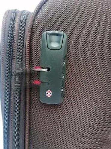 Putni koferi i torbe: Veliki kofer na točkiće – tekstilni, braon - Dimenzije: približno — 23