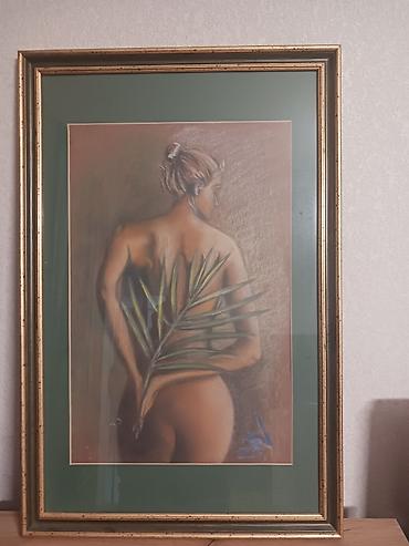 urban sekilleri: Rəsm əsəri – pastel texnikasında qadın fiquru - Mövzu: Arxadan təsvir — 2