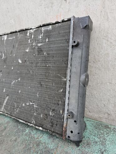 Радиаторы: Радиатор охлаждения двигателя Volkswagen Polo 2, 1992г.в. Оригинал — 7