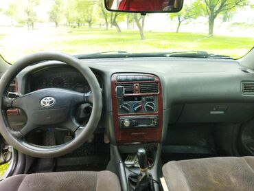 автомобили каракол: Toyota Avensis: 1999 г., 1.8 л, Механика, Бензин, Универсал
