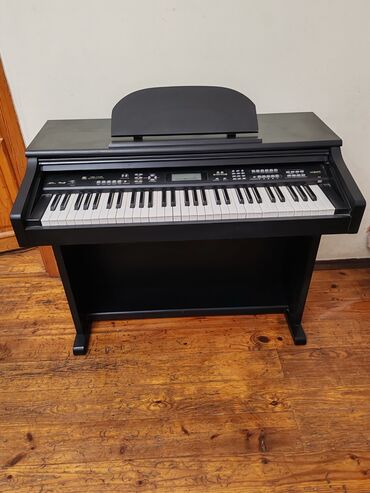 Fleytalar: Rəqəmsal pianino – konsol tipli, 88 klavişli (tam ölçülü) model