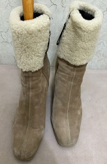 Çəkmələr: Qısaboğaz, Ölçü: 37, rəng - Bej, İşlənmiş — 1