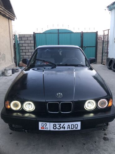 требуется программист java: BMW 520: 1991 г., 2 л, Бензин