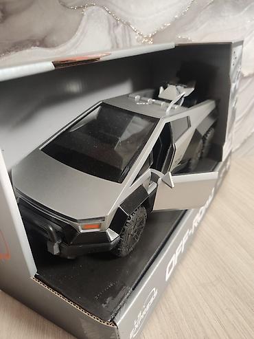 lamborghini countach: Игрушка машинка тесла механическая музыкальная — 1