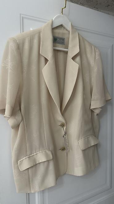 Костюмы с юбкой: Женская Одежда, покупала в Италии/Дубаи, размеры от 48 до 58, новое и — 32