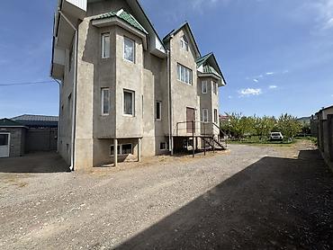 Долгосрочная аренда домов: 311 м², 8 комнат — 1