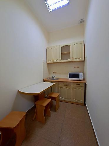 дворец: Сдаю Офис целиком: Авиакасса, IT-компания, Колл-центр, 300 м², С ремонтом, С отдельным входом, С отдельным санузлом, С парковкой — 10