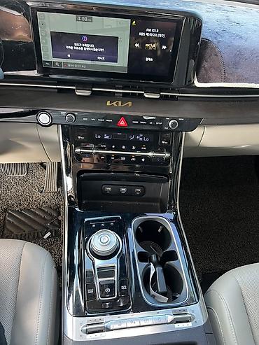 Kia: Kia Carnival: 2020 г., Минивэн — 20