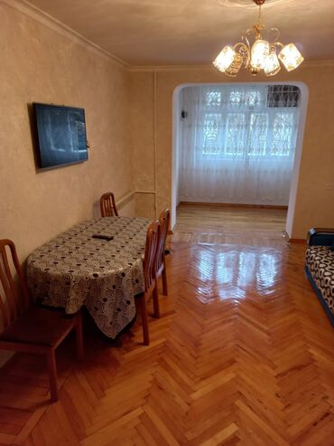 Uzunmüddətli kirayə mənzillər: Neftçilər Məlhəm Hospitalın yanı. kohnə tikili 5 mərtəbənin 2-ci — 2