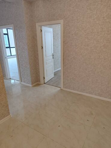 Yeni tikili: 3 otaqlı, Yeni tikili, 126 kv. m — 2