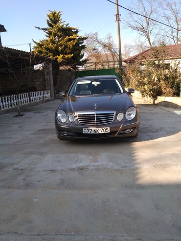 Mercedes-Benz: Mercedes-Benz E 220: 2.2 l | 2008 il Sedan — 11