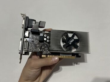 внешняя видеокарта: Видео карта, Колдонулган, NVidia, GeForce GT, 2 ГБга чейин, ПК үчүн