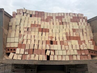 прессованный кирпич: Пустотелый, дырчатый, Жженый кирпич, Полублок, 250×120×88