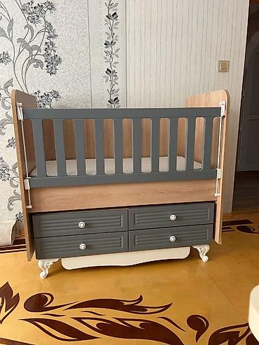 ev gülleri ve adlari: Uşaq beşiyi – çekmecəli model - Material: Laminat/MDF kombinasiyası — 1