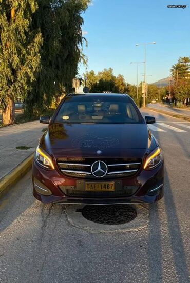 Mercedes-Benz: Mercedes-Benz B 180: 1.5 l. | 2016 έ. Χάτσμπακ