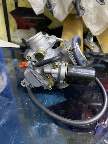 Мотозапчасти и аксессуары: Набор запчастей для малокубатурного мотоцикла/скутера: - Головка — 9