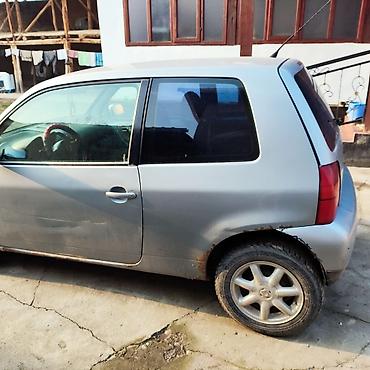 Другие автомобили: Автомобиль: компактный 3‑дверный хэтчбек серебристого цвета. Кузов и — 4