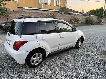 знаки: Toyota Ist: 2003 г., 1.5 л, Автомат, Бензин, Хэтчбэк — 6