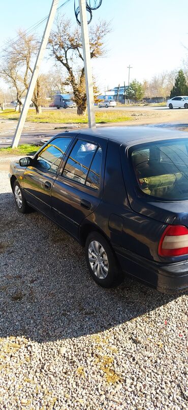 Утепление: Nissan Sunny: 1992 г., 1.4 л, Механика, Бензин, Хэтчбэк