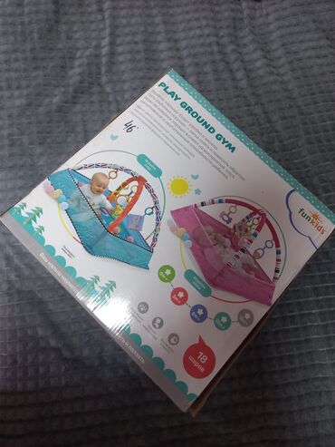 развивающие игрушки для девочек: Развивающий коврик для новорожденного с подвесными игрушками. Полный