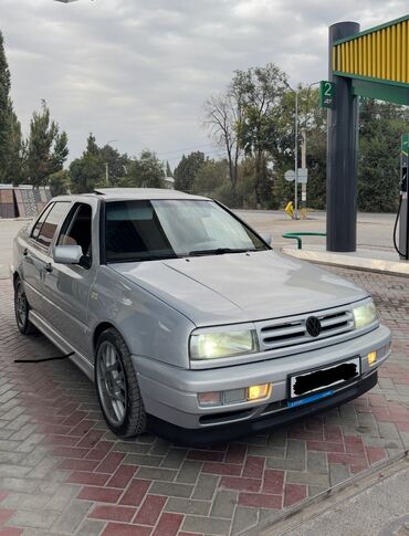 диски привозные: Volkswagen Vento: 1995 г., 2 л, Автомат, Бензин, Седан