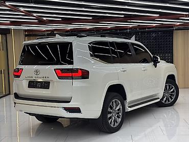 lc prado: Toyota Land Cruiser: 2024 г., 3.5 л, Бензин, Внедорожник — 7