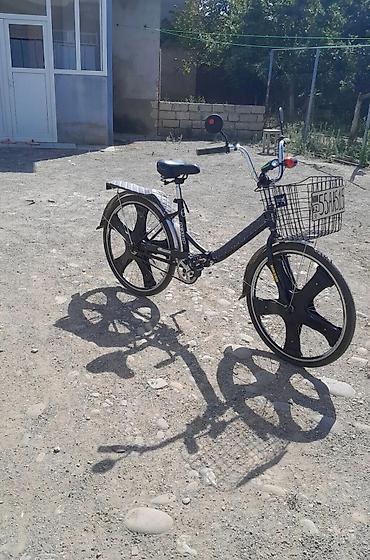 4 tekerli velosped: Şəhər gəzintisi üçün praktik velosiped - Rəng: qara - Geniş, rahat — 3
