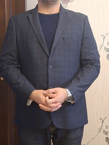 Рубашки: Kişi üçün klassik blazer gödəkçə - Rəng: tünd mavi-boz tonlarda
