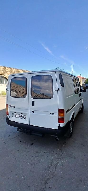Ford: Ford Transit yük/furqon - Kuzov: ağ rəngli, qısa baza, iki arxa lyuk — 5