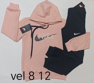 Komplet trenerke: Nike, 122-128, Unisex — 19