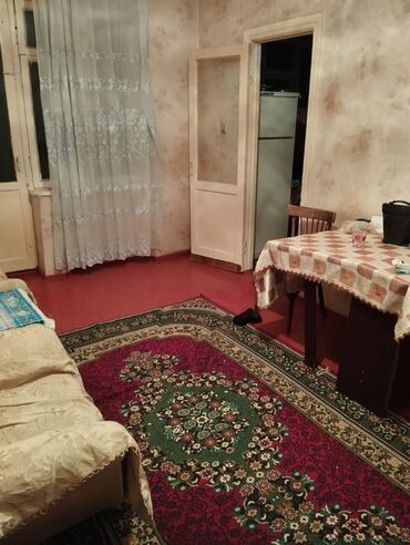 bakıxanov residence satilan evler: Bakı, Bakıxanov qəs., 2 otaqlı, Köhnə tikili, m. Neftçilər, 50 kv. m