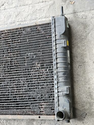 Радиаторы: Основной радиатор Mercedes-Benz T2 (Rex) 609D 4.0, (86-1996г.в) — 8